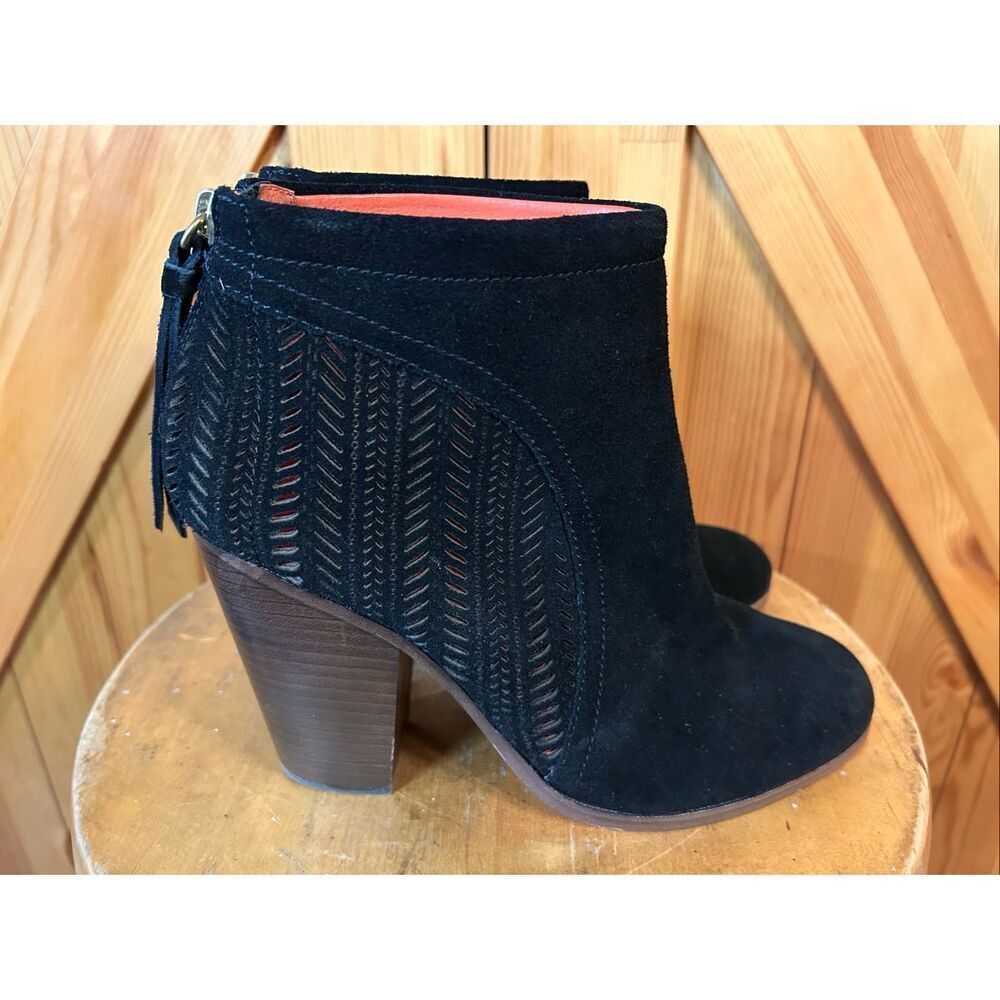 Coach Honey Booties Boots Perforated Suede Size 8.5 B
